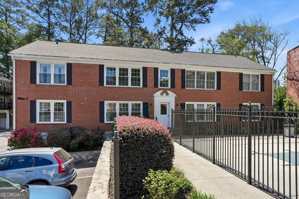 3669 Peachtree Road Atlanta