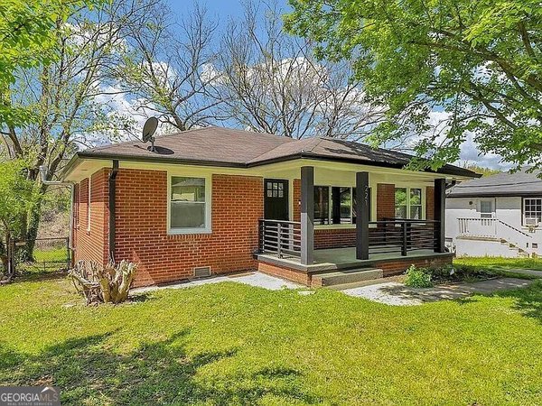 221 Napoleon Drive Atlanta