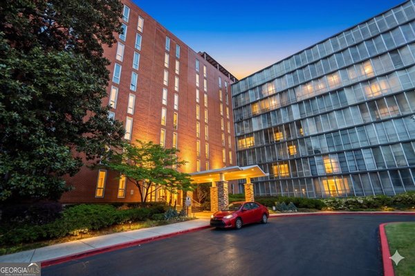 3060 Pharr Court North Atlanta