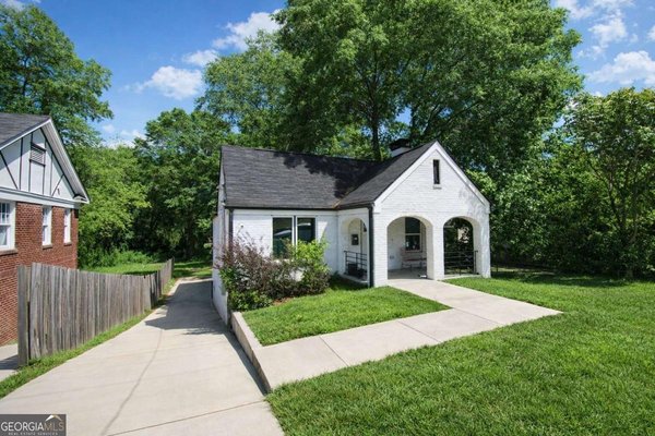 1184 Metropolitan Parkway, Atlanta