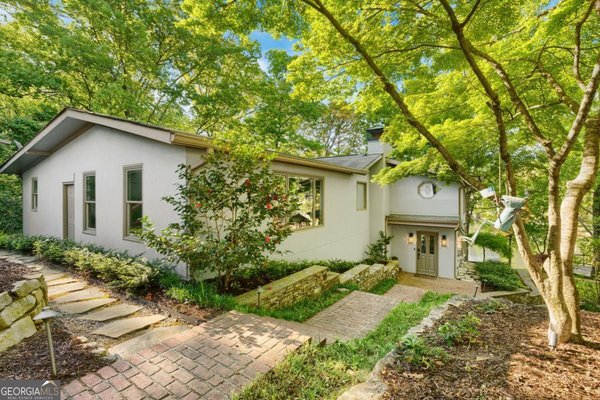 594 Hilltop Lane Berkeley Lake