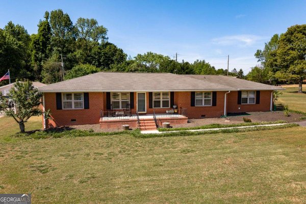 338 Virginia Lane, Hull