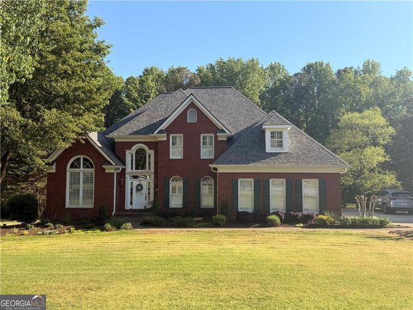 665 Kensington Farms Drive, Milton