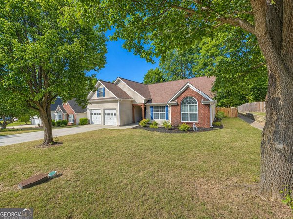 2263 Hansford Pass, Buford