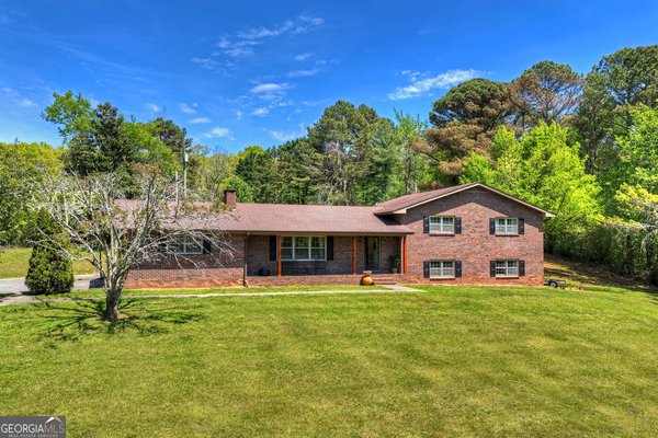 4519 Highway 52, Ellijay
