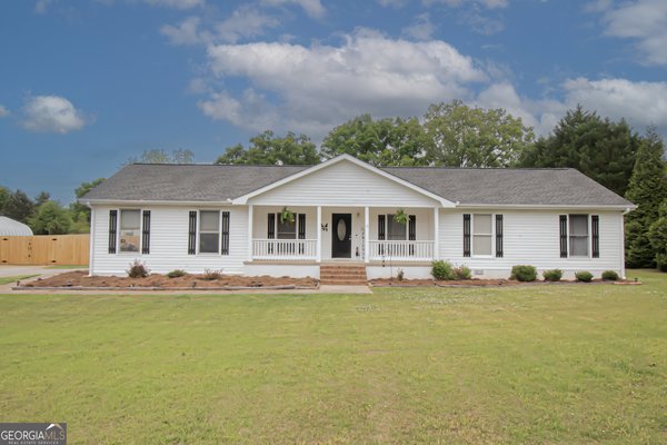 225 Graystone Drive, Covington