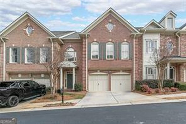 6221 Spalding Drive, Peachtree Corners