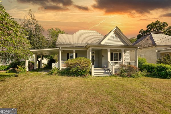 706 Railroad Street, Shady Dale