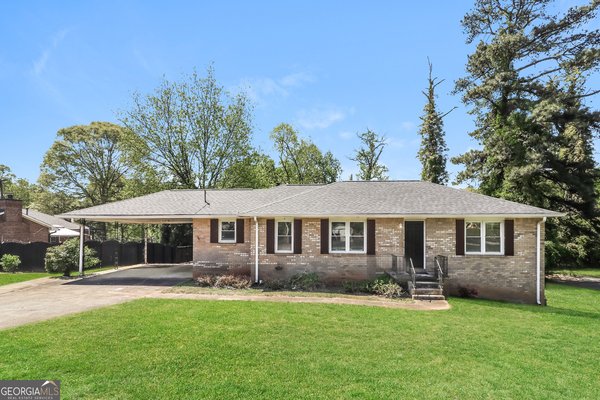 611 Walnut Way, Marietta