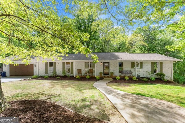 1407 Woodland Circle, Gainesville