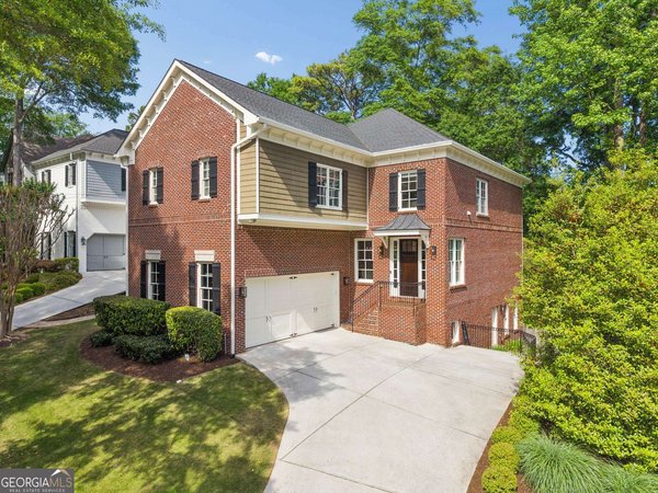 2299 Colonial Drive, Brookhaven