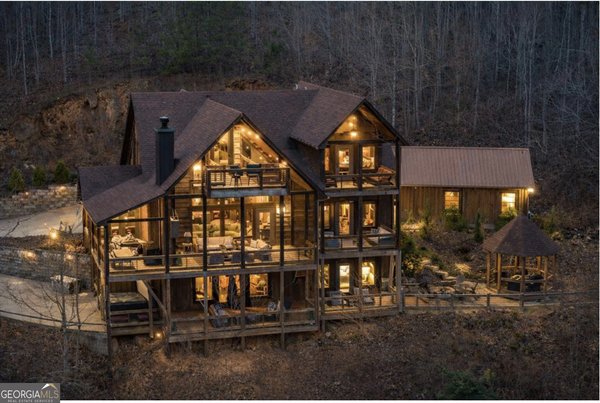 355 West Shalom, Blue Ridge