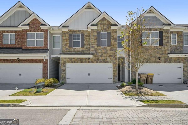 2715 Poppy Court, Buford