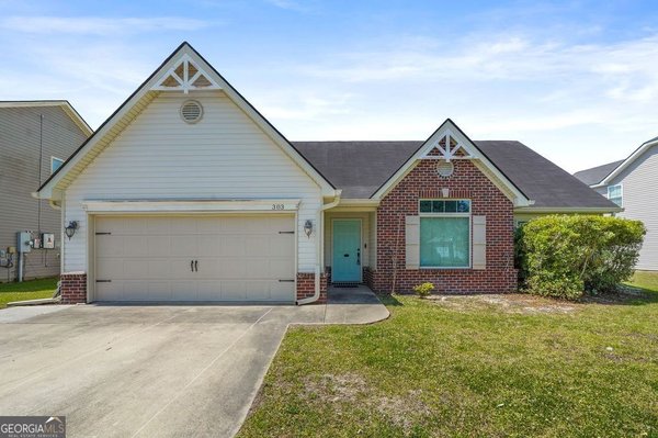 303 Daniel Trent Way, Kingsland