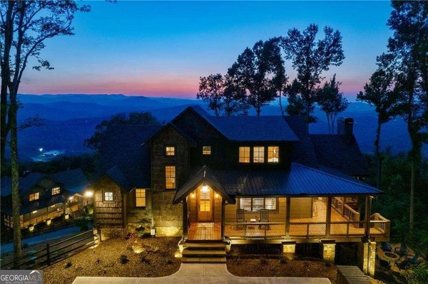 802 Overlook Drive, Blue Ridge