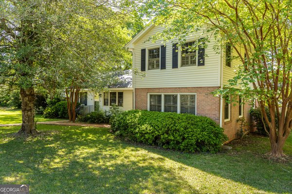 11 Wiley Drive, Thomaston