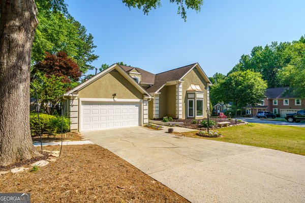 301 Oak Terrace Alpharetta