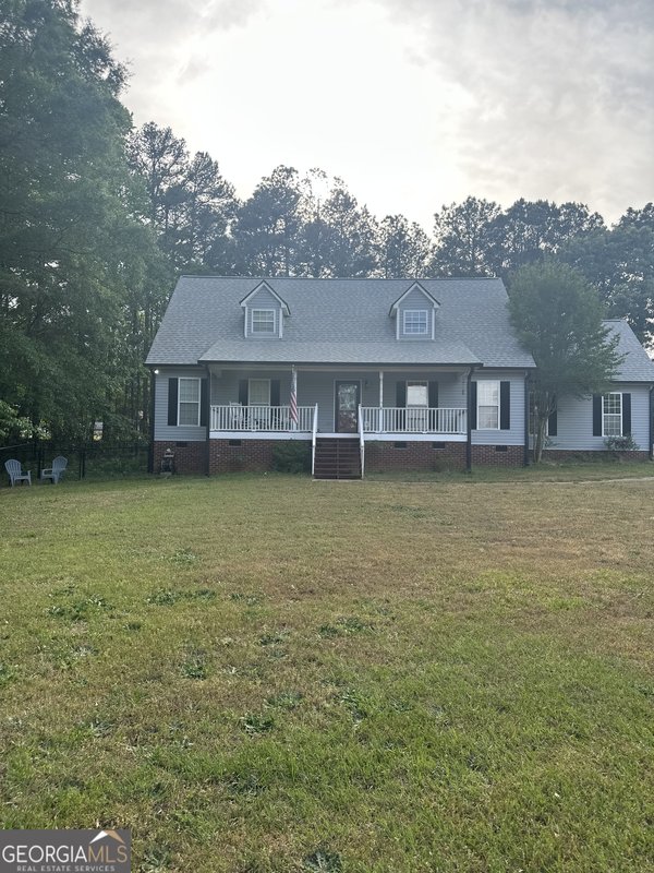 22 Hidden Lakes Court Newnan