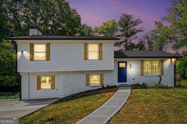 3511 Hopkins Way, Powder Springs