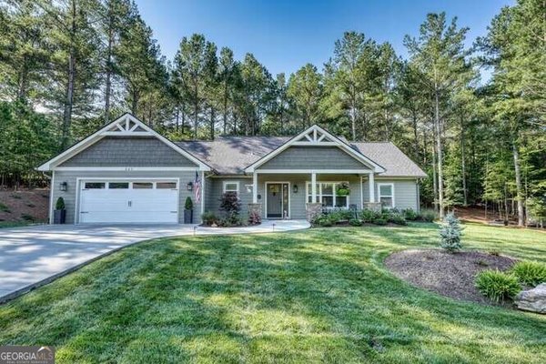 345 Loftis Mountain Way Blairsville