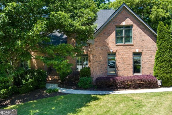 5349 Garnaby Lane, Peachtree Corners