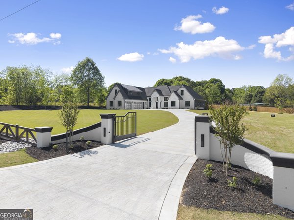 2366 Wall Road, Monroe