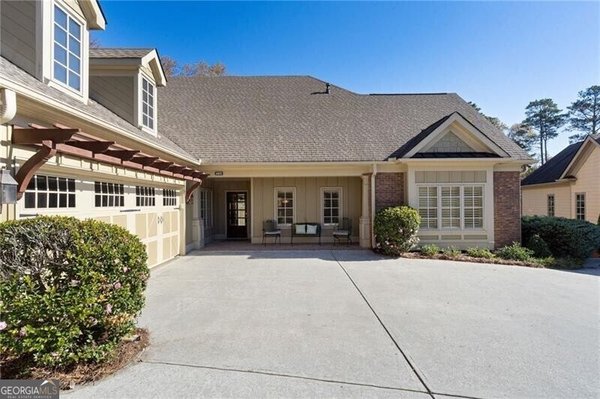 2472 Ballantrae Circle, Cumming