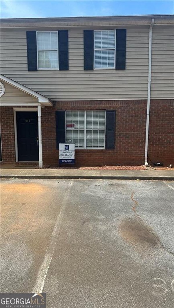 303 Iron Belt Court Cartersville