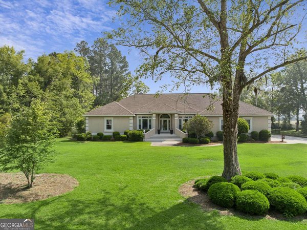 354 Oak Grove Island Drive, Brunswick