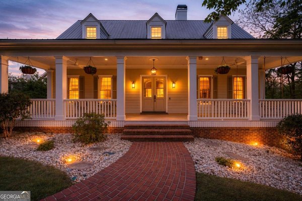 121 River Sound Alley, Dawsonville