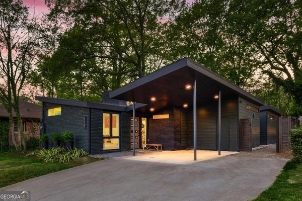 671 Clover Street Atlanta