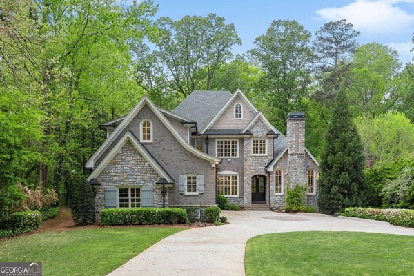 1431 Hearst Drive Brookhaven