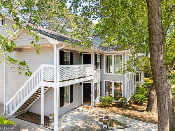405 Natchez Trace, Sandy Springs