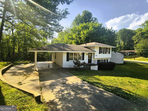 363 River Road, Jonesboro