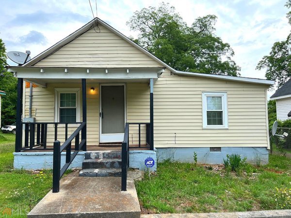 921 Wayne Street, Milledgeville