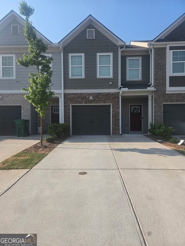 5811 Calle Vista Drive Lithonia