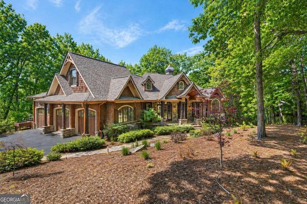 160 Bluestern Drive Big Canoe