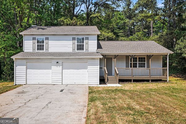 20 Woodside Court, McDonough