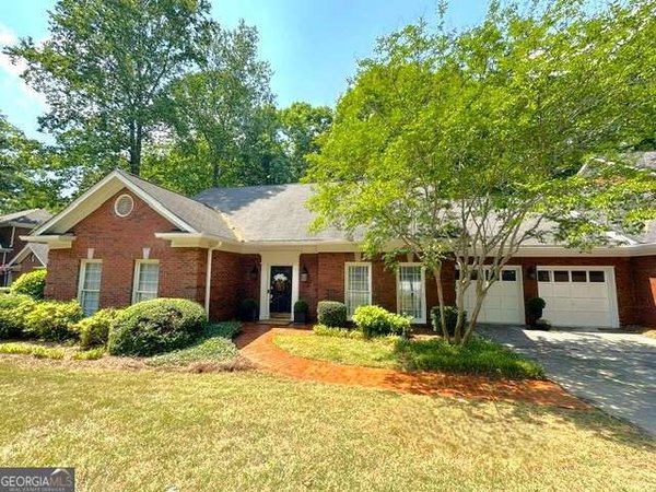 7155 Roswell Road Sandy Springs