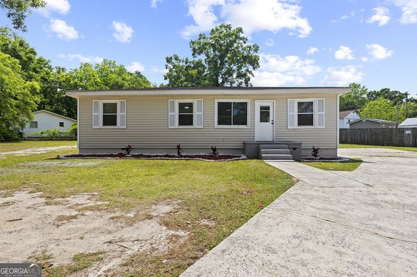 237 Suzanne Drive, Warner Robins