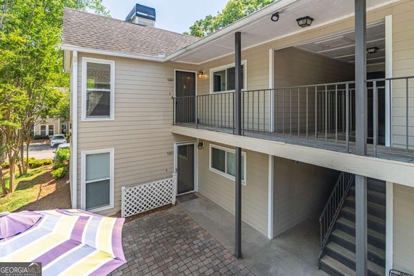 1103 Lake Pointe Circle, Roswell