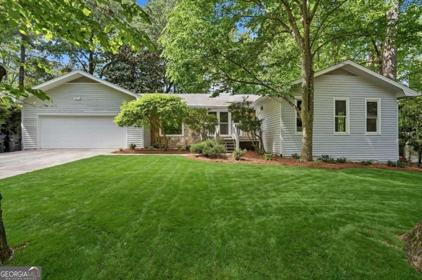 2160 Six Branches Drive, Roswell