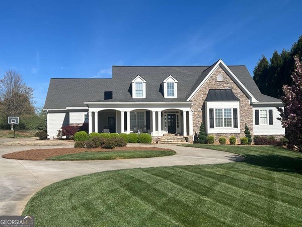 4529 Montclair Circle Gainesville