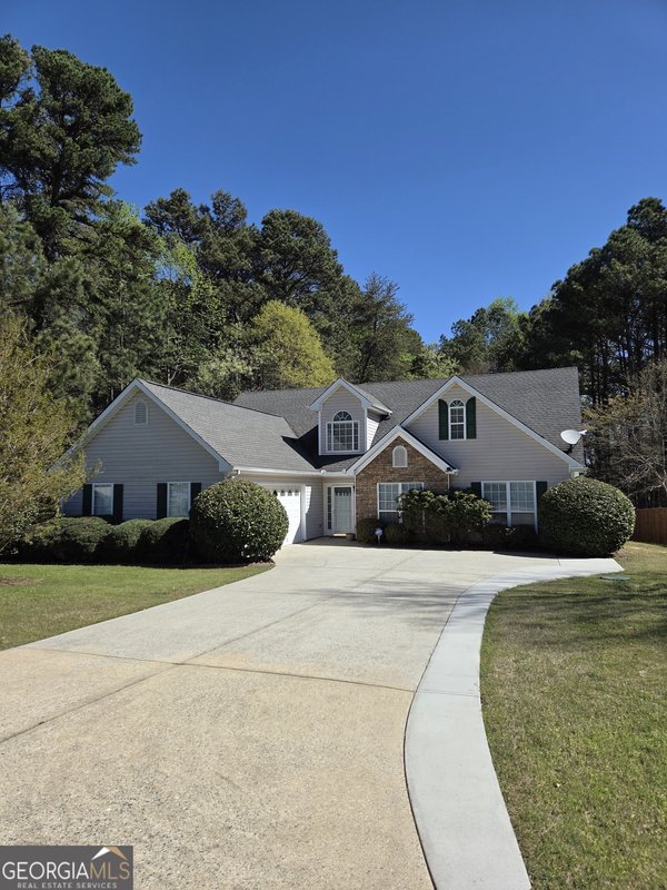 2575 Hamilton Parc Lane Buford