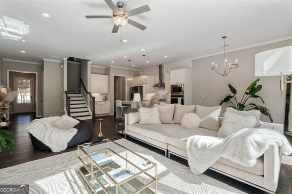 20006 Windalier Way, Roswell