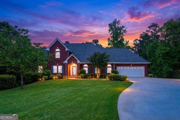 2744 Waters Edge Drive Gainesville