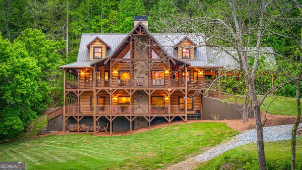 460 Wikle Drive, Ellijay