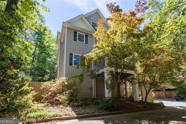 200 Glenlake Commons Drive, Decatur