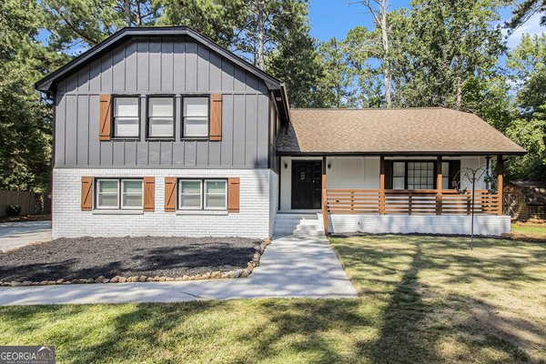 2180 Chester Circle Conyers