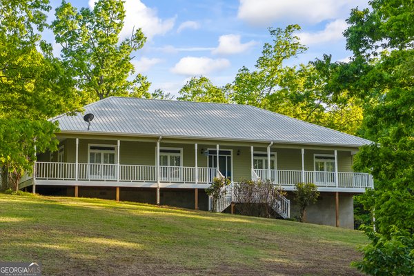 920 Yeoman Lake Road, Clarkesville